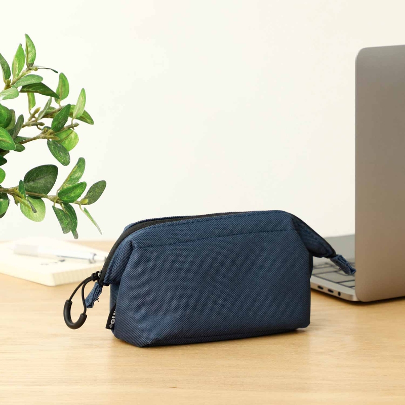 custodia imbottita per accessori tech, viaggio e cosmetici